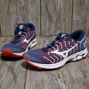 Mizuno Waveknit R1 Women’s Running Shoes Sz 7.5